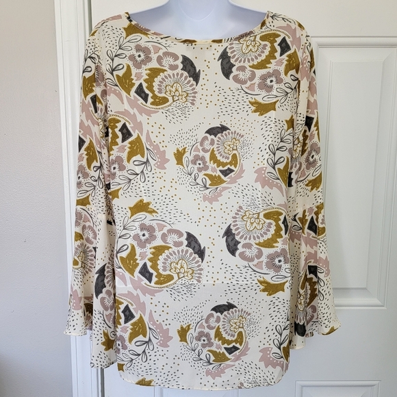 Kenar Women's Blouse V Neck Bell Sleeve Ivory Gold Pink Floral Career Size Small - Picture 4 of 10